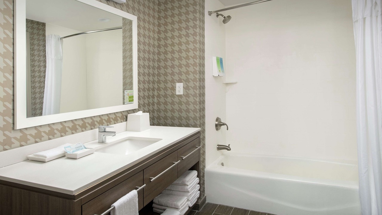 Photo of Bathroom in Lakeland