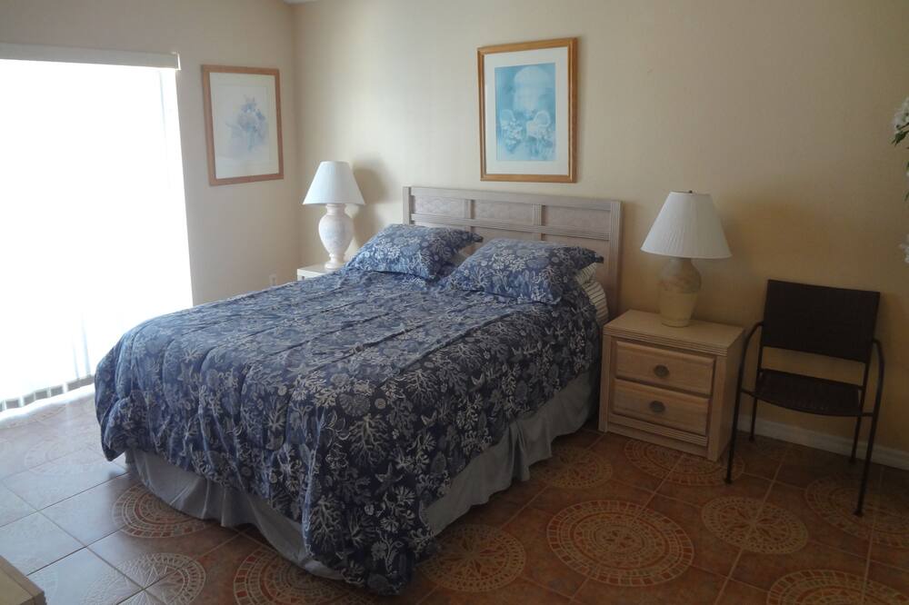 Photo of Bedroom in Lindfields