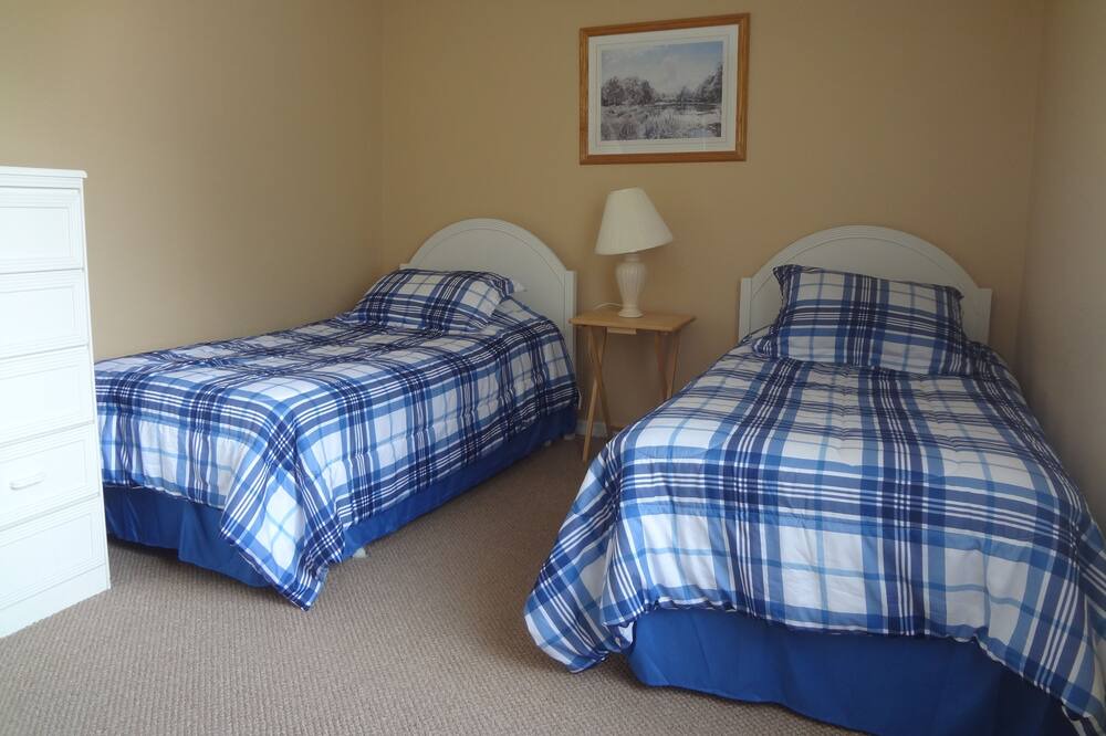 Photo of Bedroom in Lindfields