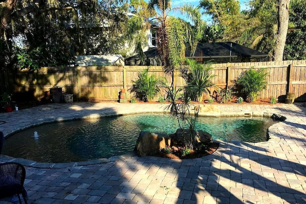 Photo of Outdoor in Crystal Beach