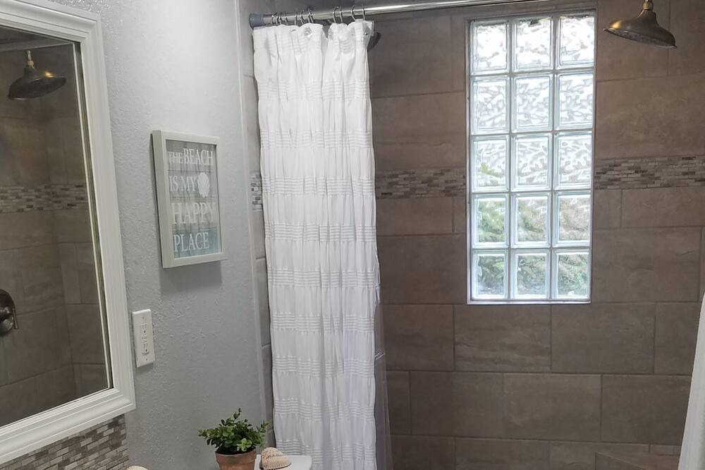 Photo of Bathroom in Crystal Beach