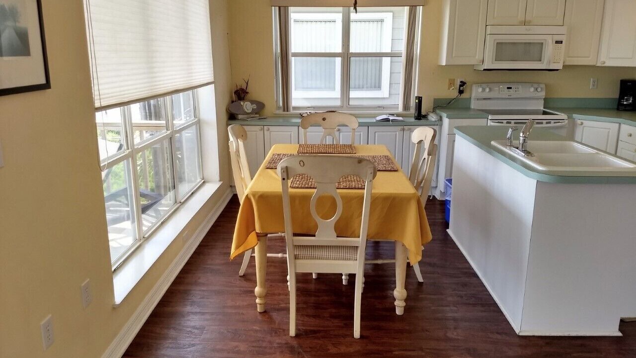 Photo of Kitchen in Cedar Key