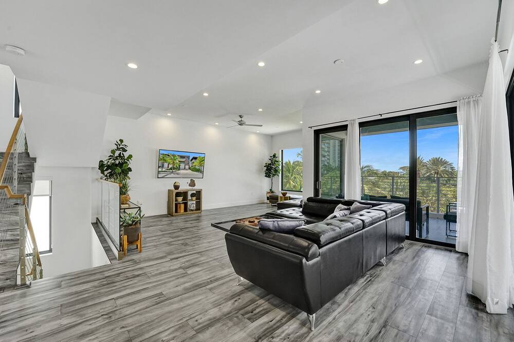 Photo of Livingroom in North Beach
