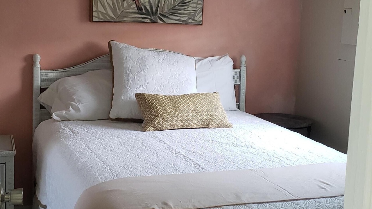 Photo of Bedroom in Crystal Beach