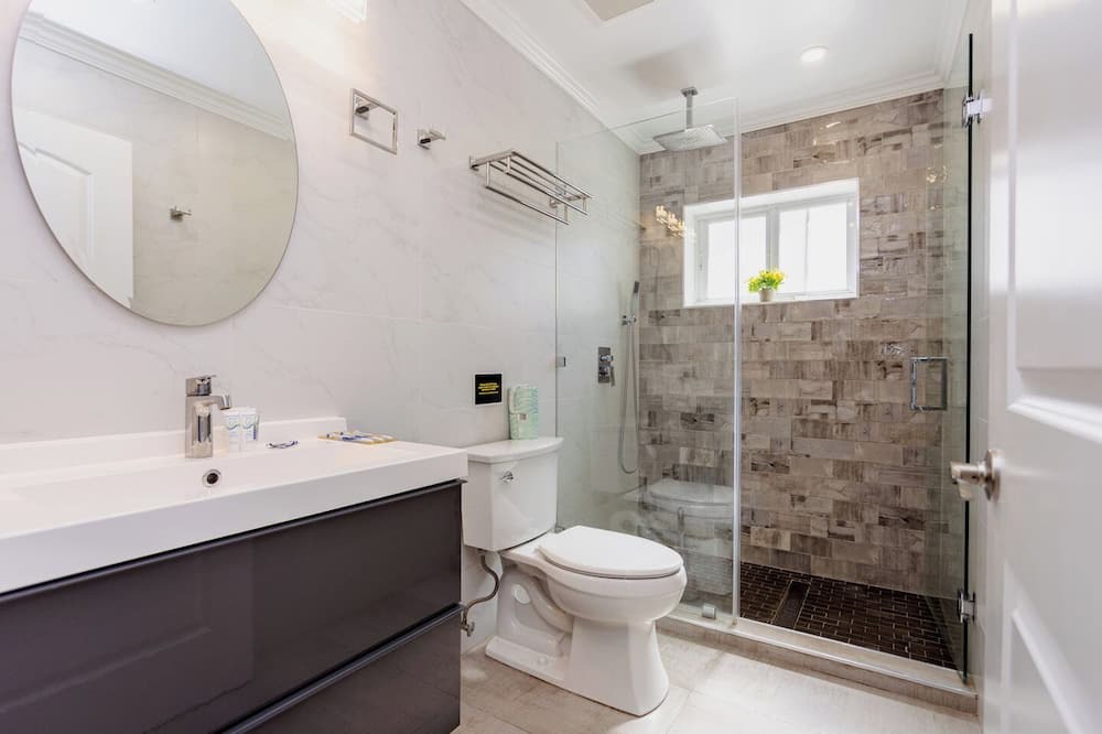 Photo of Bathroom in South Lake