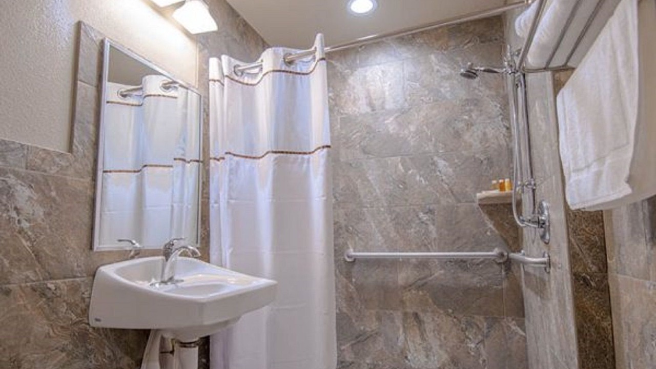 Photo of Bathroom in Dunnellon