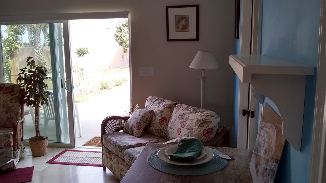 Photo of Livingroom in Ocean Spray