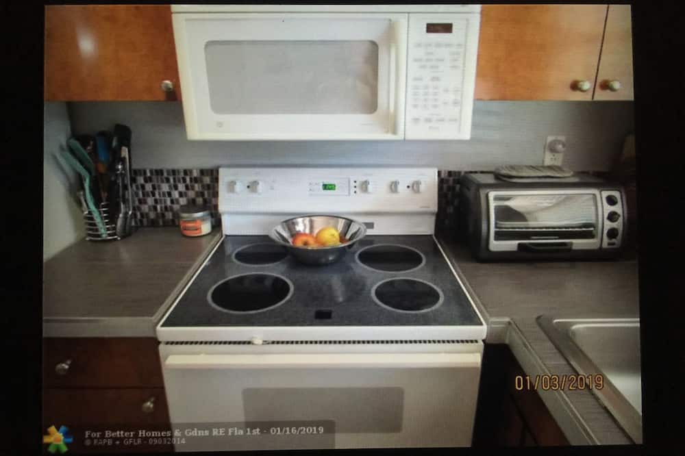 Photo of Kitchen in Dolphin Isles