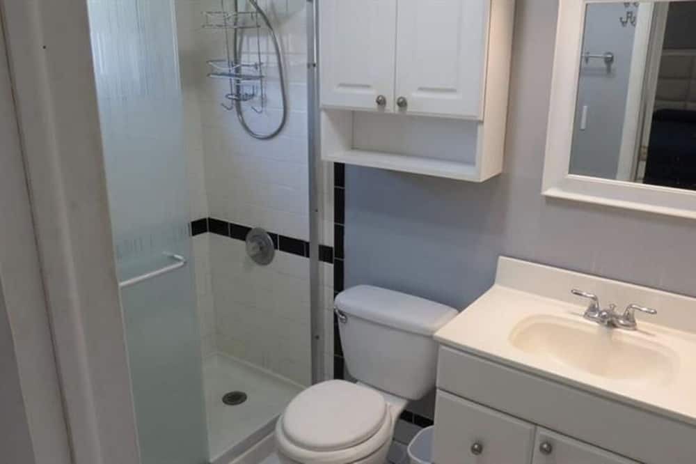 Photo of Bathroom in Dolphin Isles