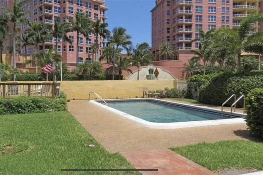 Photo of Outdoor in Dolphin Isles