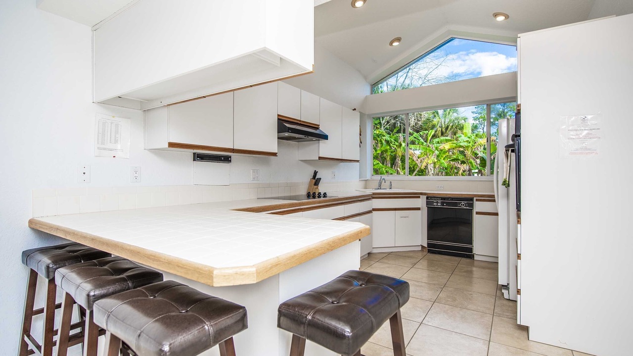 Photo of Kitchen in Groveland