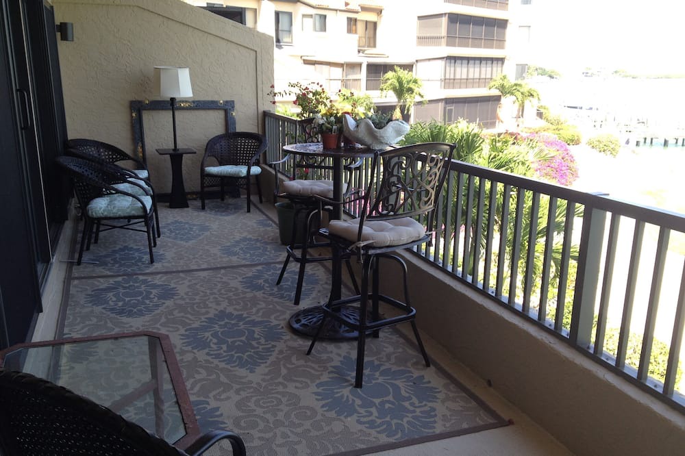 Photo of Patio Balcony in Isles of Capri