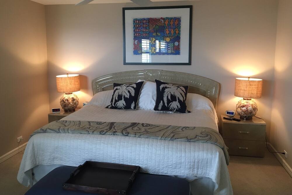 Photo of Bedroom in Isles of Capri