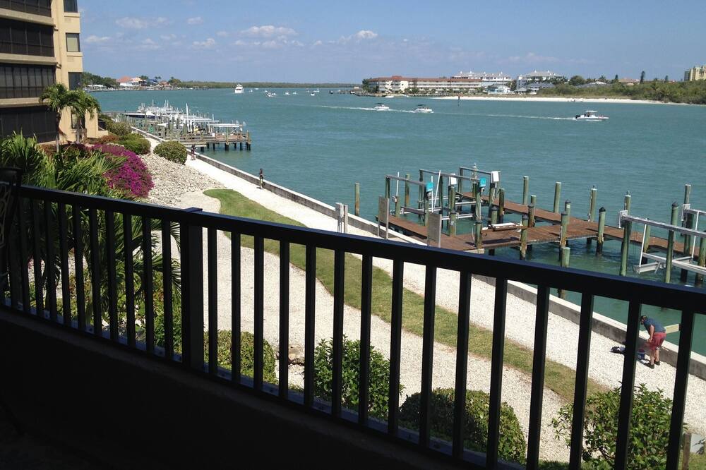 Photo of Patio Balcony in Isles of Capri