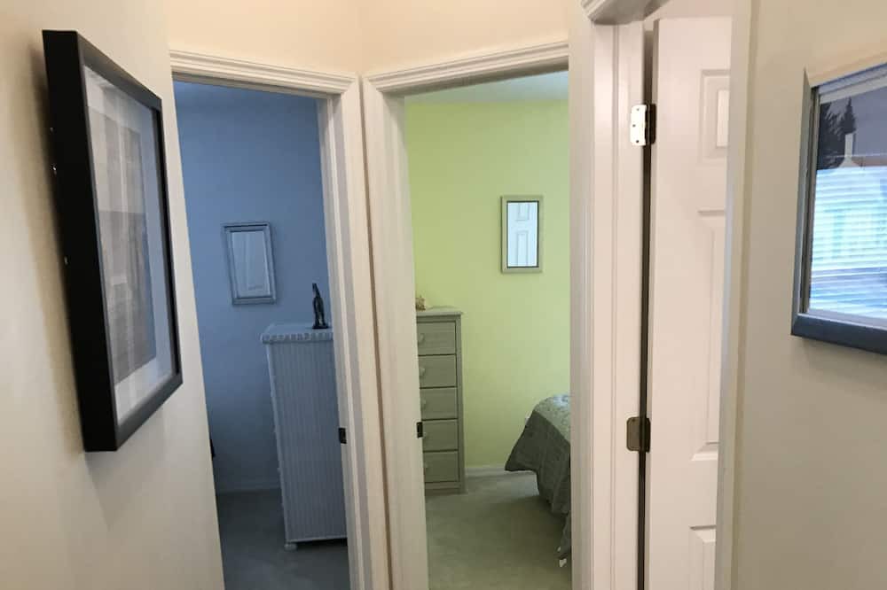 Photo of Bedroom in Beachwalk Isles