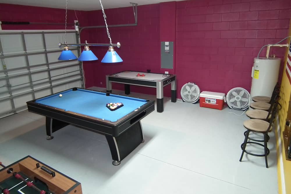 Photo of Bedroom in Cypress Pointe