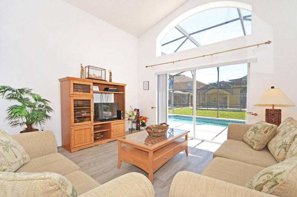 Photo of Livingroom in Haines City