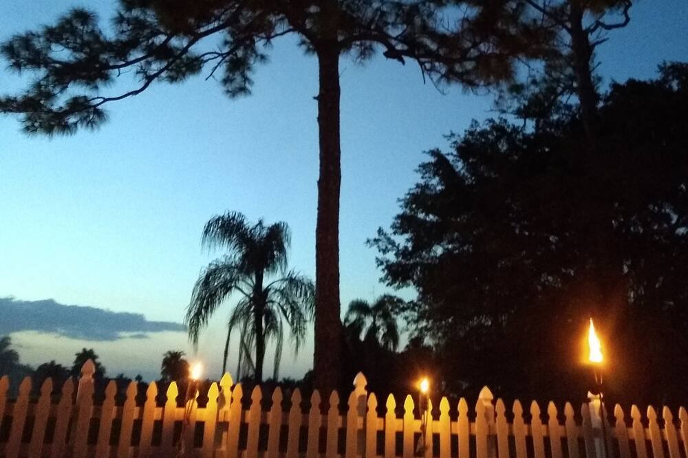 Photo of Outdoor in Tamarac