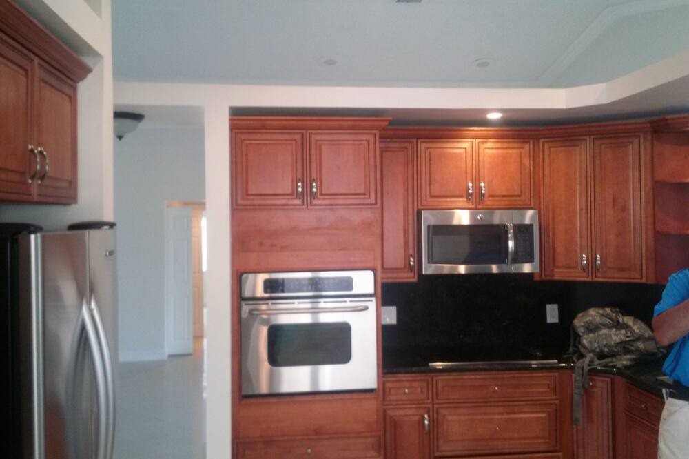 Photo of Kitchen in Tamarac