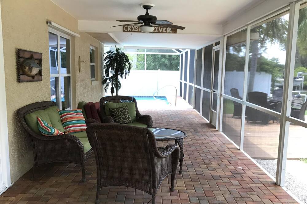 Photo of Outdoor in Crystal Shores