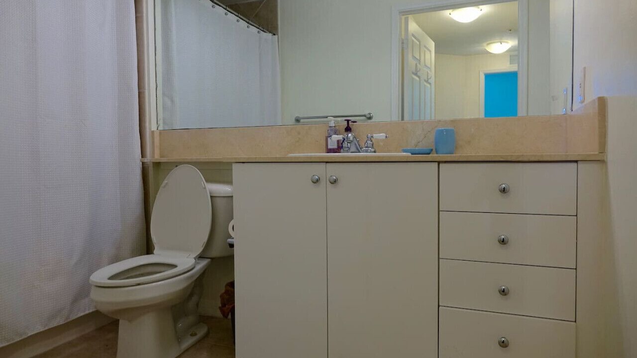 Photo of Bathroom in East Ocean Ave