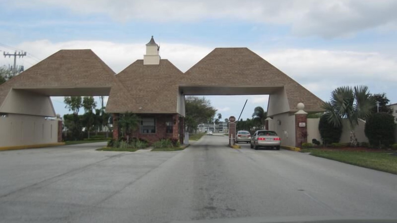 Photo of Outdoor in Hamptons at Boca Raton
