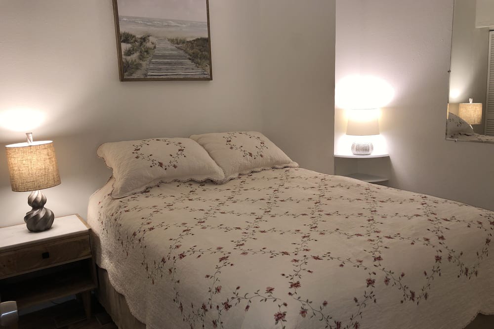 Photo of Bedroom in Madeira Beach