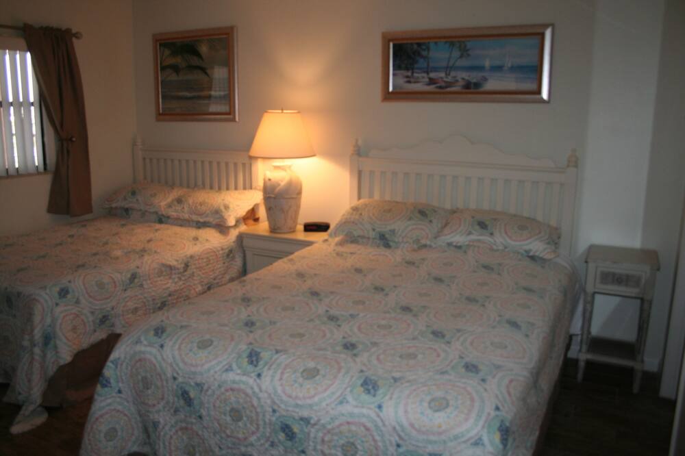 Photo of Bedroom in Madeira Beach