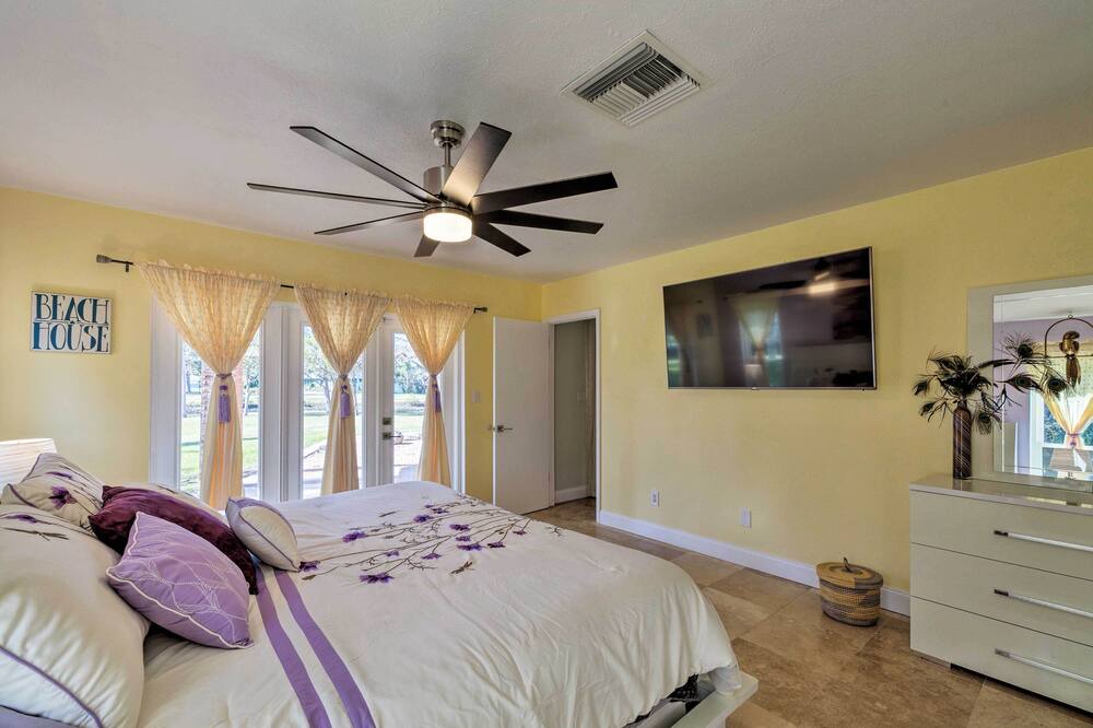 Photo of Bedroom in Dixie Shores