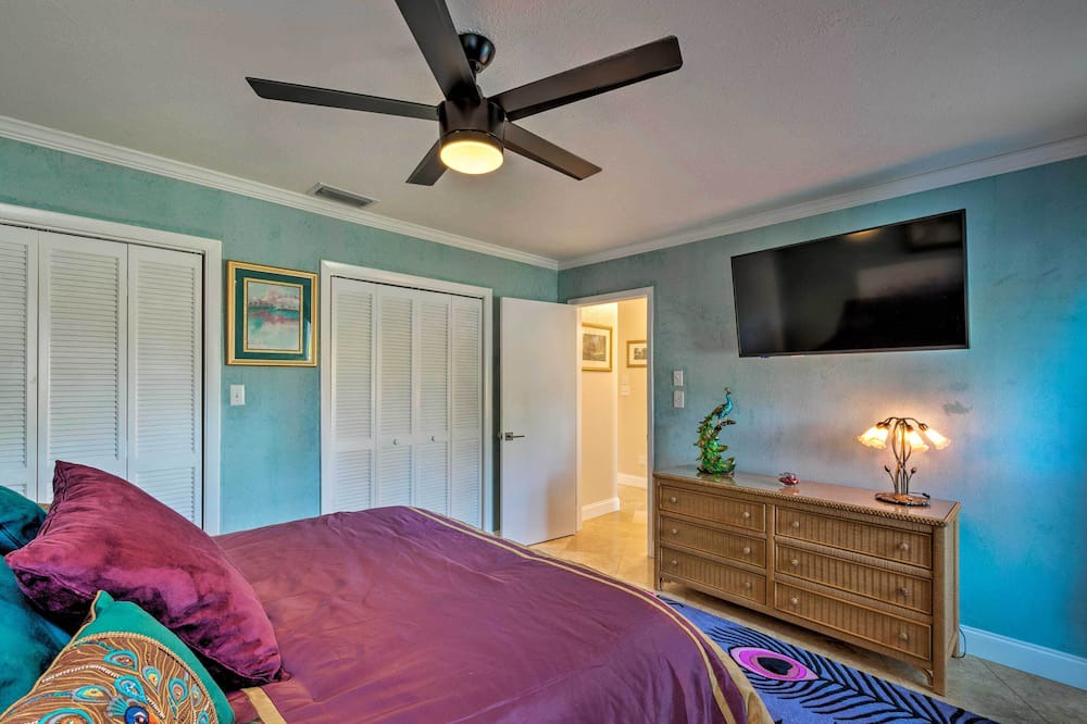 Photo of Bedroom in Dixie Shores
