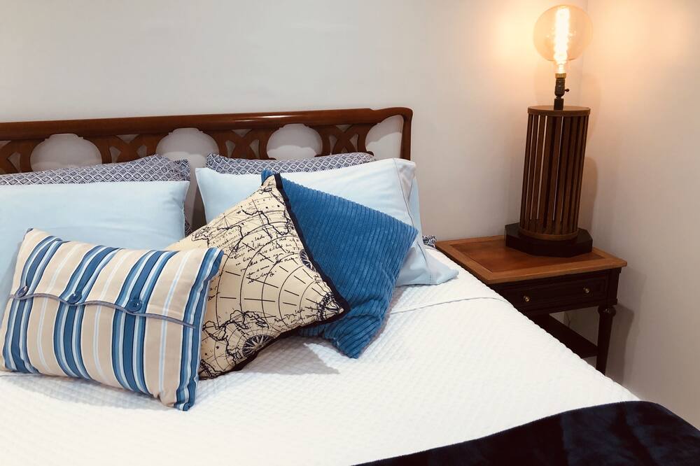 Photo of Bedroom in Hamptons at Boca Raton