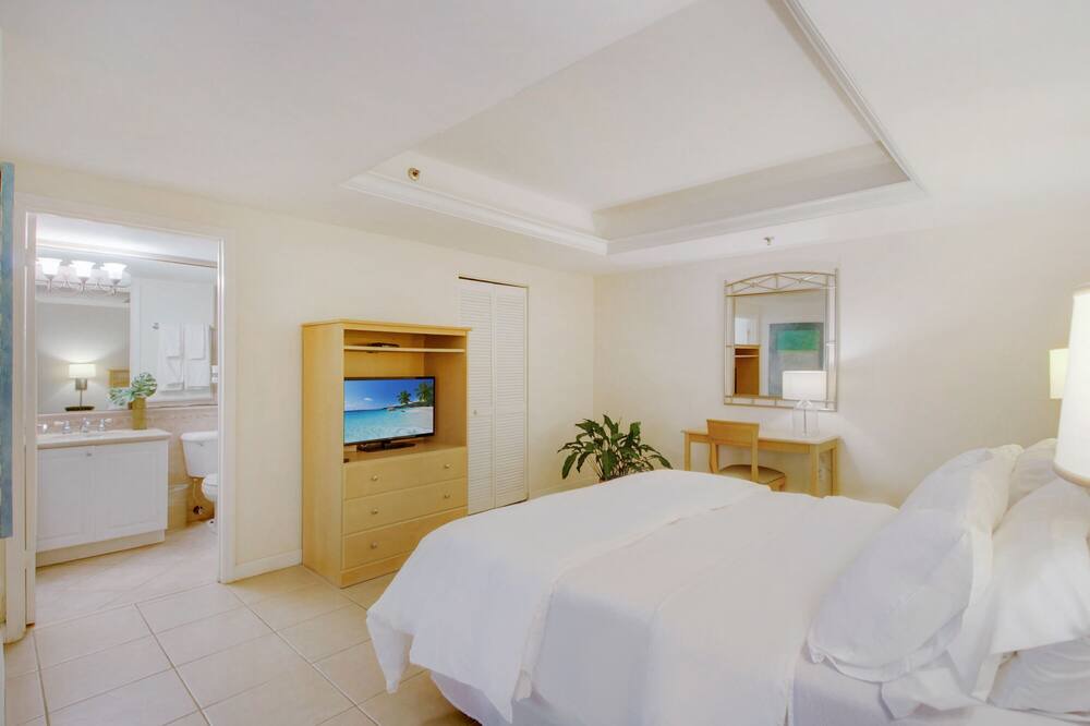 Photo of Bedroom in Coconut Grove