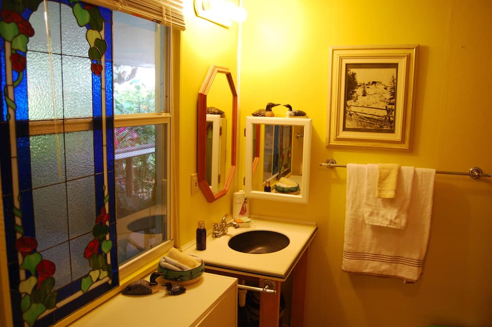 Photo of Bathroom in Highland