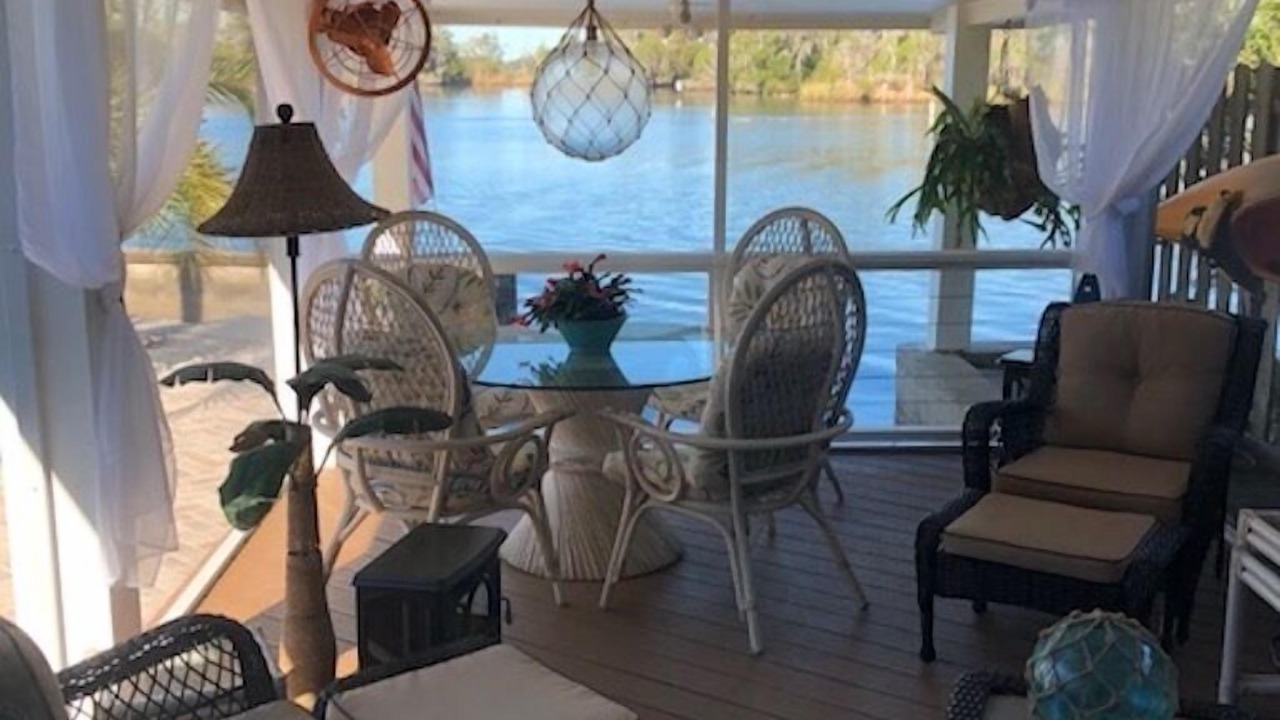 Photo of Others in Springs at Kings Bay