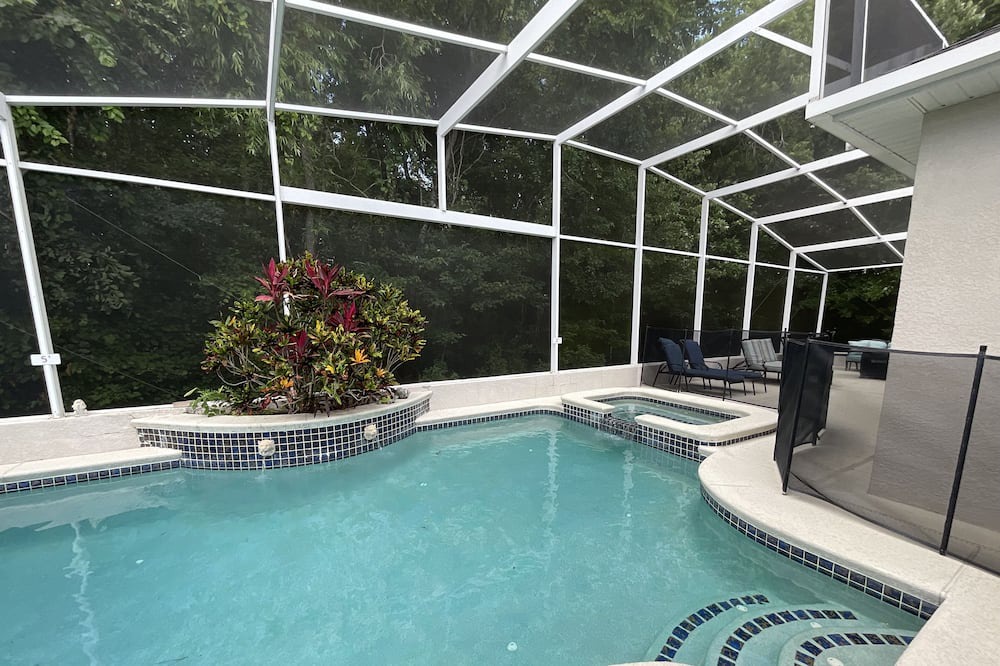 Photo of Outdoor in Ridgewood Lakes
