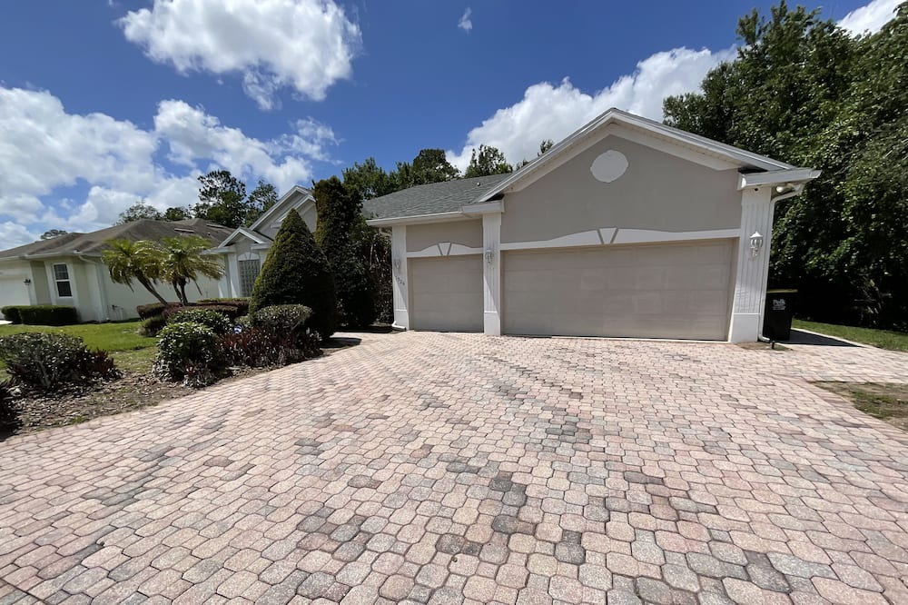 Photo of Outdoor in Ridgewood Lakes