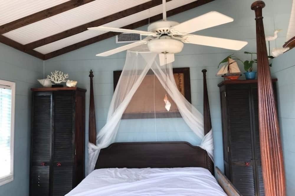 Photo of Bedroom in Breezeswept Beach Estates