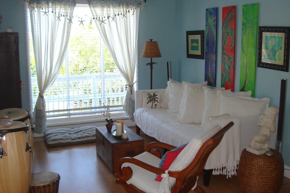 Photo of Bedroom in Breezeswept Beach Estates