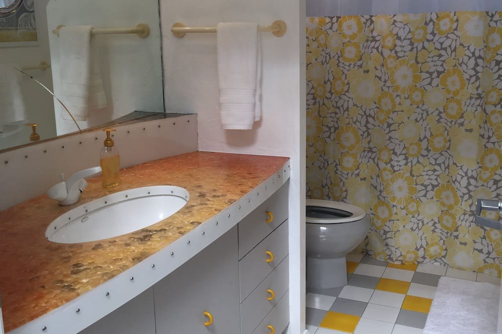 Photo of Bathroom in Jose's Hideaway