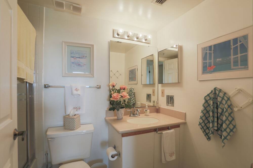 Photo of Bathroom in Palmetto