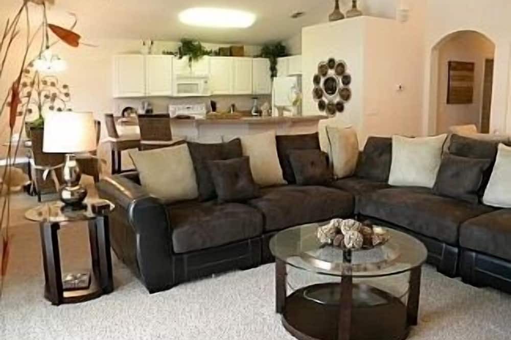 Photo of Livingroom in Highgate Park