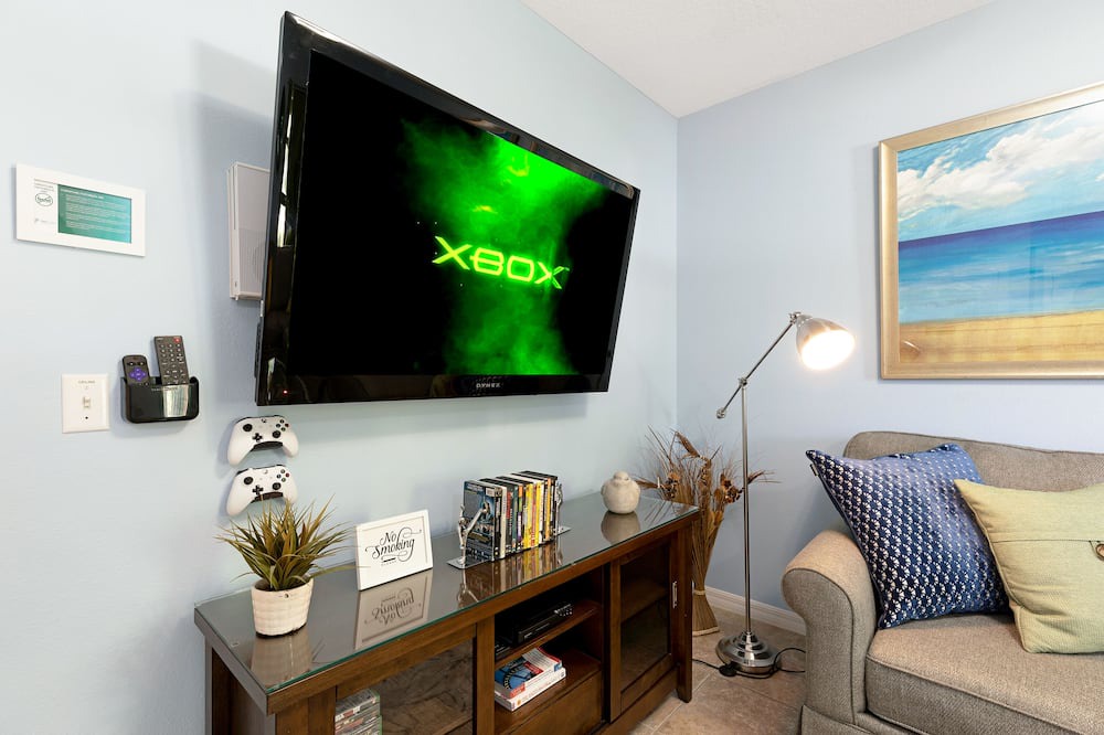 Photo of Livingroom in Cypress Pointe