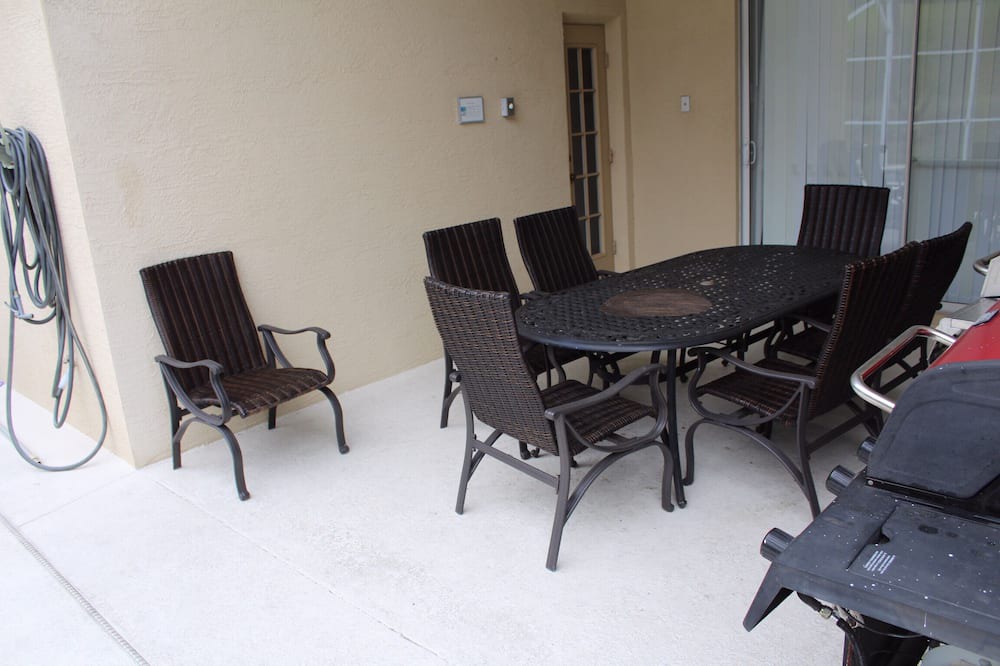 Photo of Patio Balcony in West Haven