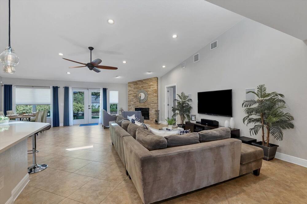 Photo of Livingroom in Harbor Bluffs