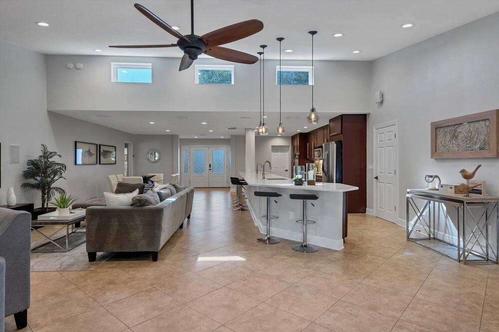 Photo of Livingroom in Harbor Bluffs
