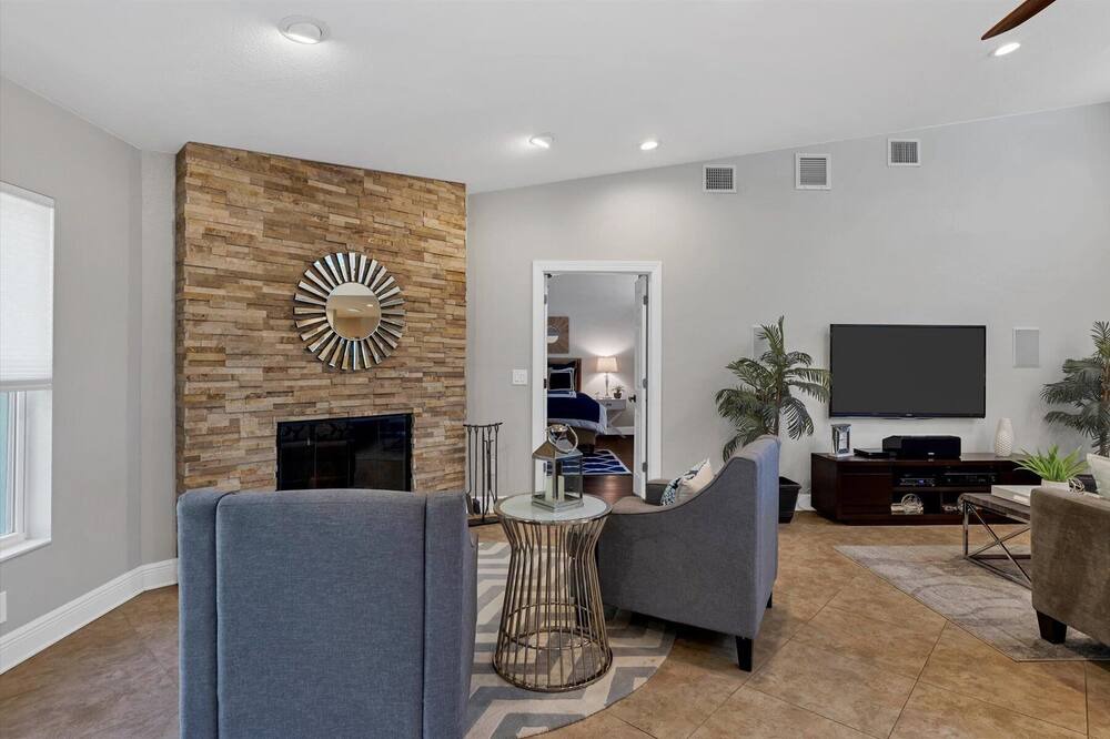 Photo of Livingroom in Harbor Bluffs