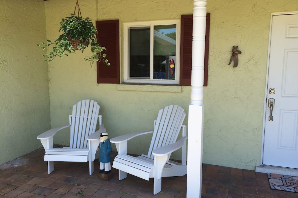 Photo of Patio Balcony in Gulf Gate Estates