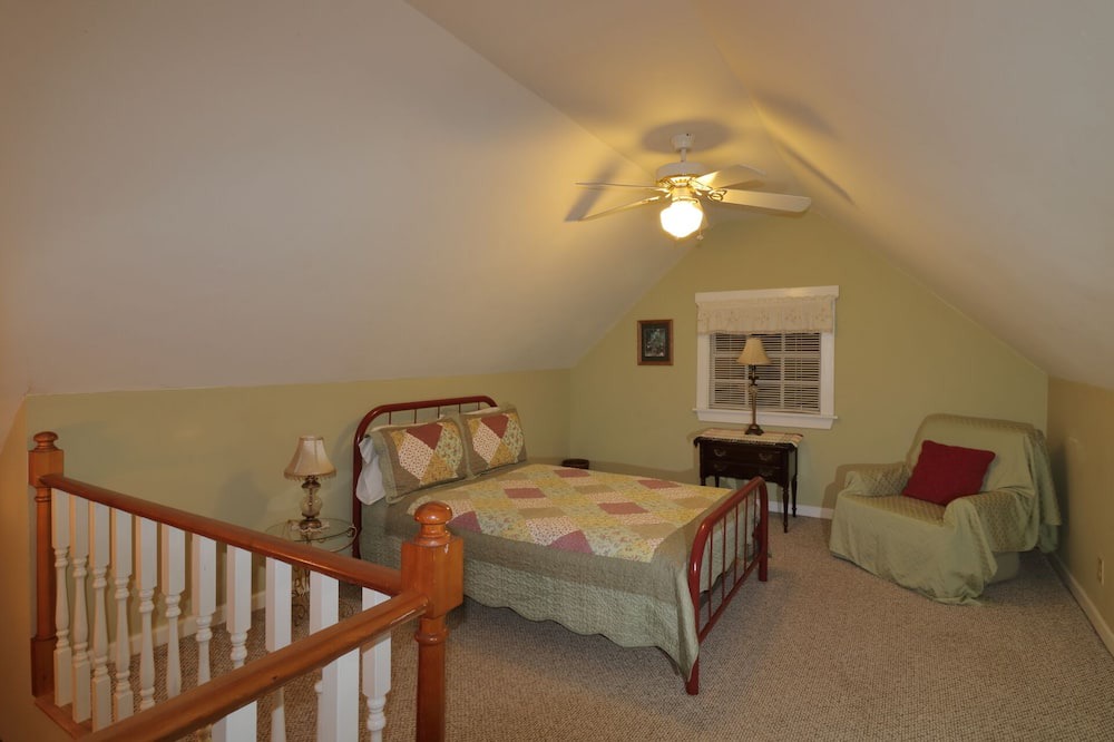 Photo of Bedroom in Valrico