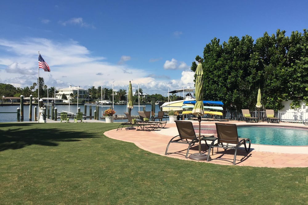 Photo of Outdoor in Bay Isle