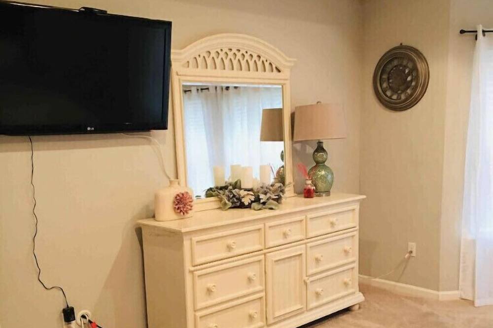 Photo of Bedroom in Northside